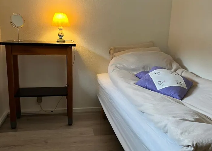 Apartment Fred Og Ro Ulstrup (Randers, Midtjylland)