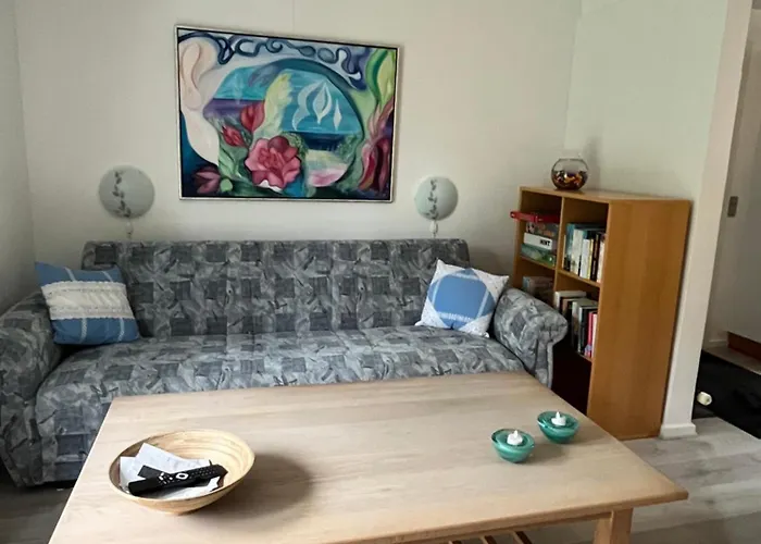 Apartment Fred Og Ro Ulstrup (Randers, Midtjylland)