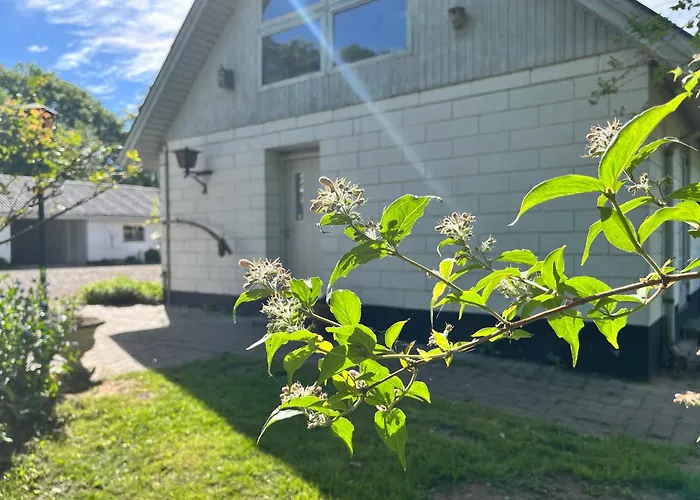 Fred Og Ro * Ulstrup (Randers, Midtjylland)